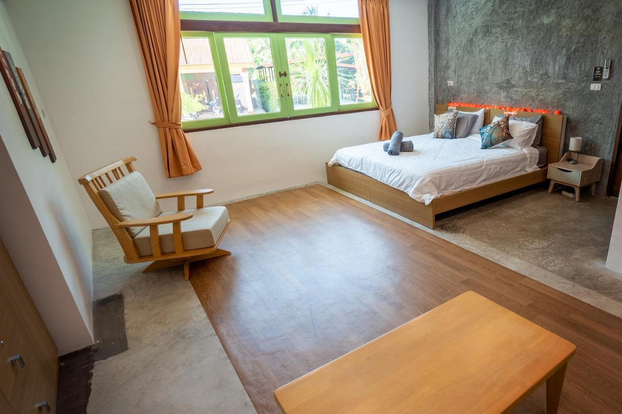 Tonmai Suites Ko Lanta Eksteriør bilde