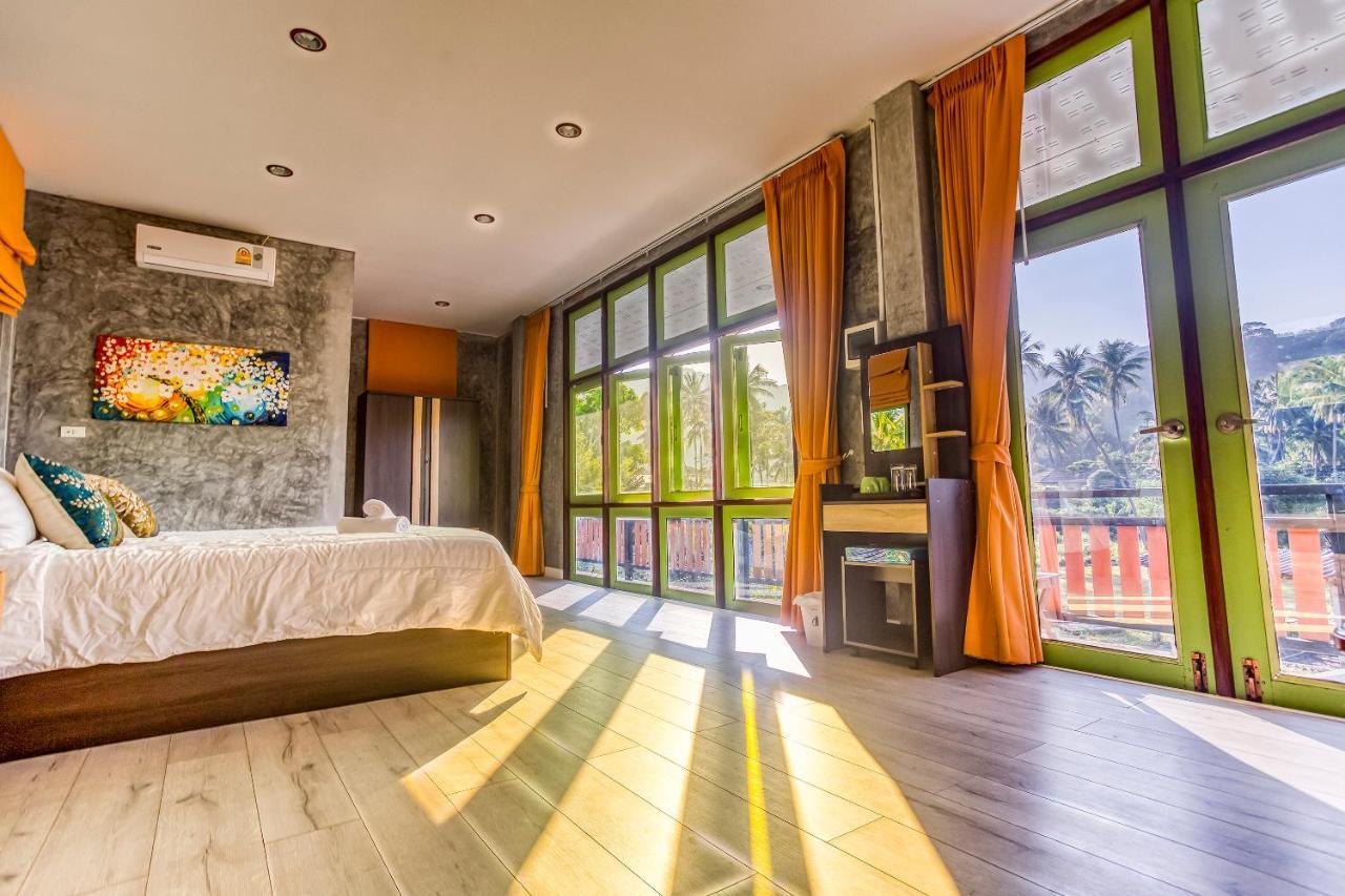 Tonmai Suites Ko Lanta Eksteriør bilde